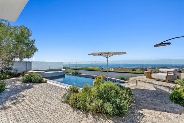 17 Muir Beach, Newport Beach, CA 92625