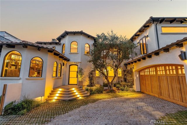 17 Muir Beach, Newport Beach, CA 92625