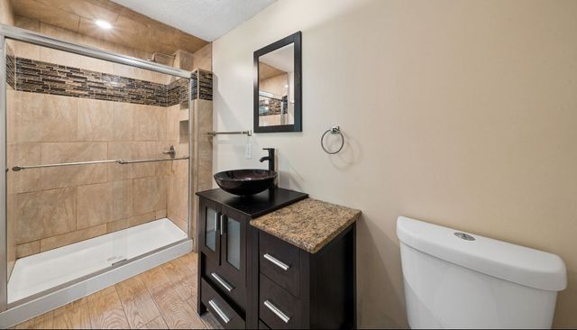 7931 Thon Dr, Penn Hills, PA 15147