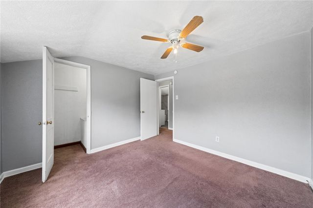 7931 Thon Dr, Penn Hills, PA 15147
