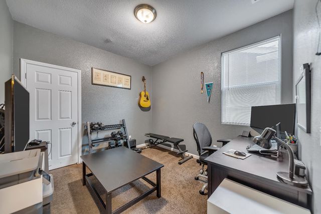 844 Castellona Dr, Newman, CA 95360