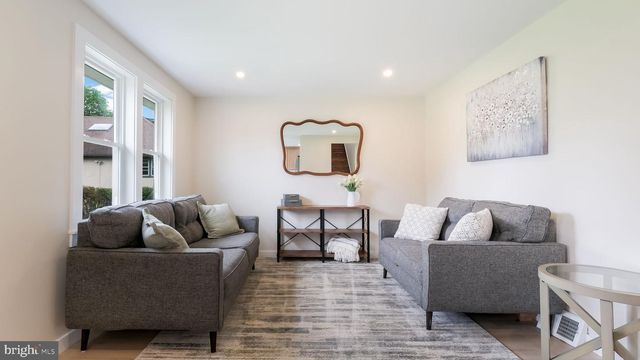 518 AVENUE F, Feasterville Trevose, PA 19053