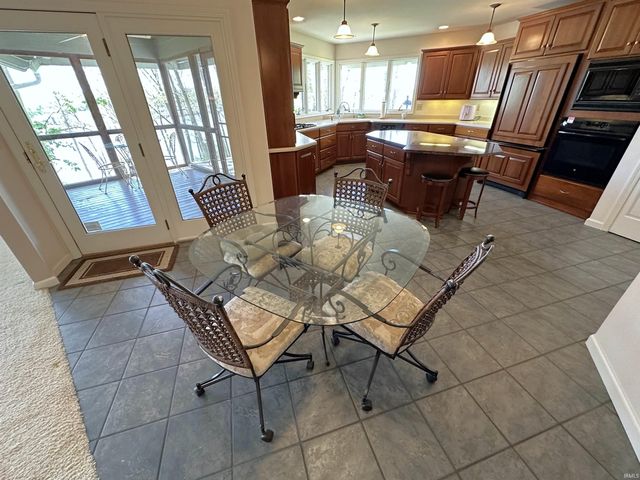 11882 N HWY 421, Monticello, IN 47960