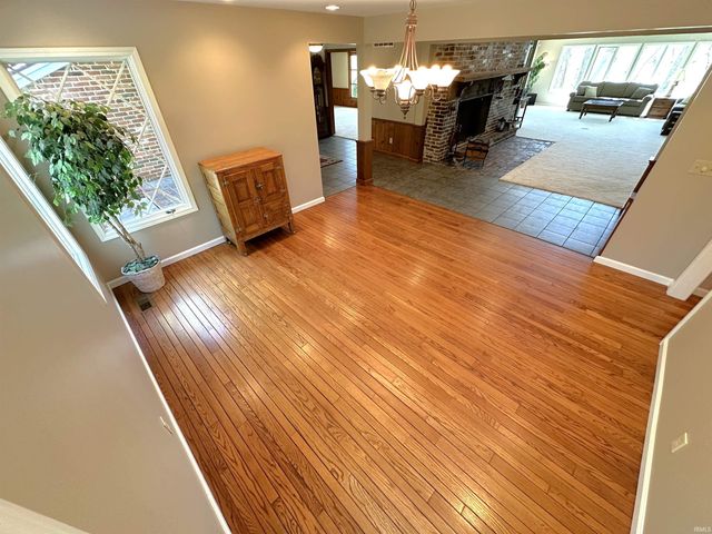 11882 N HWY 421, Monticello, IN 47960