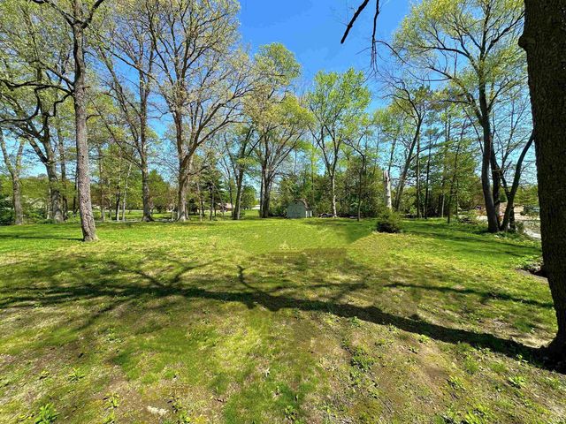 11882 N HWY 421, Monticello, IN 47960