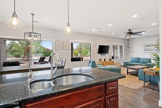 9638 E LOMPOC Avenue, Mesa, AZ 85209