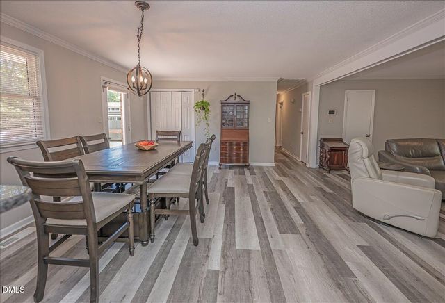 416 E Griswold Street, Selma, NC 27576