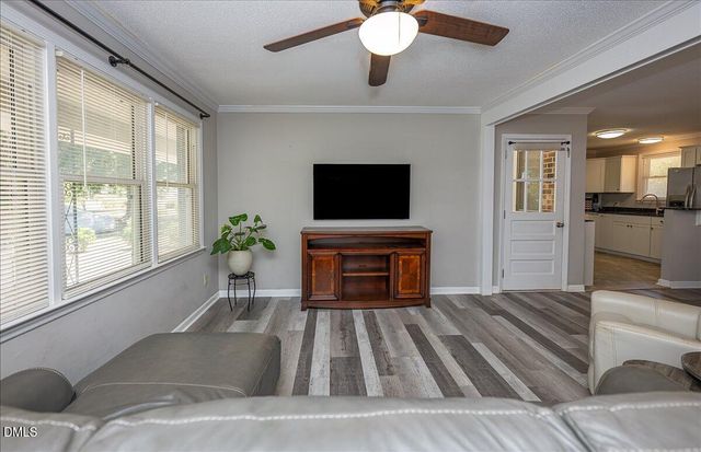 416 E Griswold Street, Selma, NC 27576