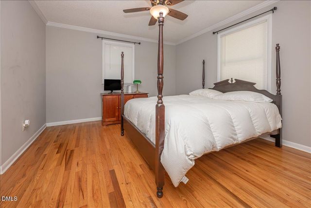 416 E Griswold Street, Selma, NC 27576