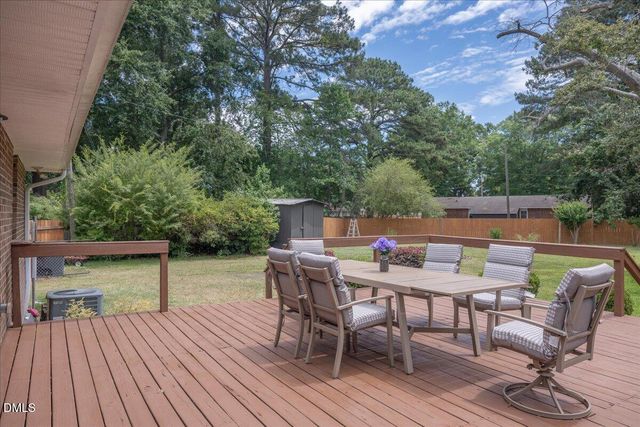 416 E Griswold Street, Selma, NC 27576
