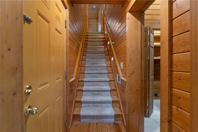 442 Cartecay River Run, Ellijay, GA 30536