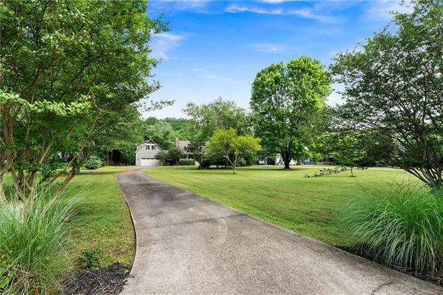 442 Cartecay River Run, Ellijay, GA 30536