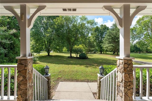 442 Cartecay River Run, Ellijay, GA 30536