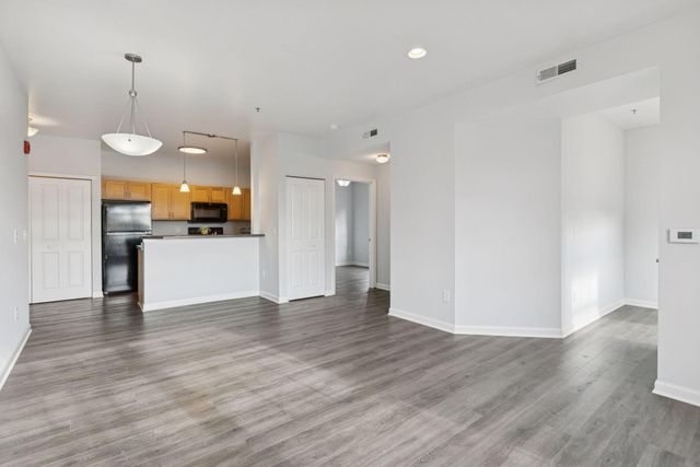 2803 E 38th Street 202, Minneapolis, MN 55406