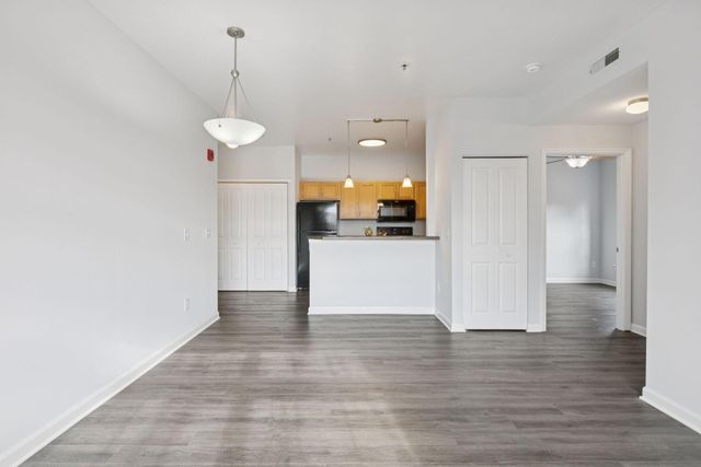 2803 E 38th Street 202, Minneapolis, MN 55406