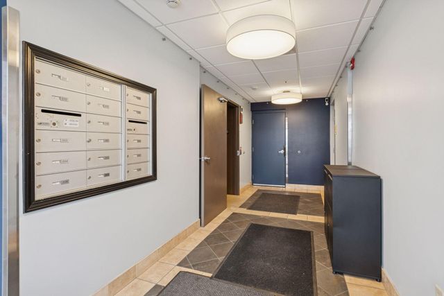 2803 E 38th Street 202, Minneapolis, MN 55406