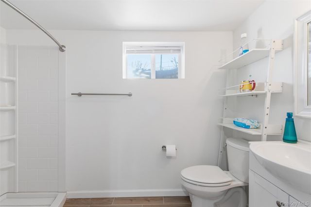 15 7th Avenue, Smithtown, NY 11787