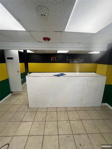 103 Broadway Bsmt, Elmwood Park, NJ 07407