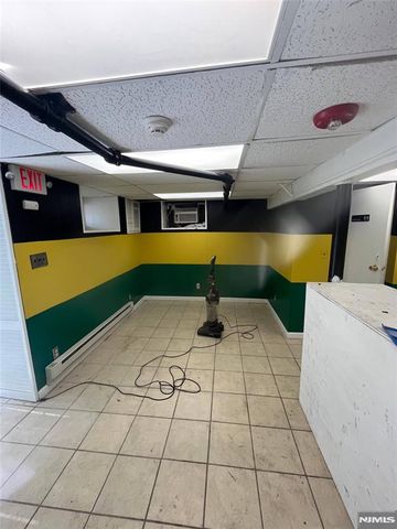 103 Broadway Bsmt, Elmwood Park, NJ 07407