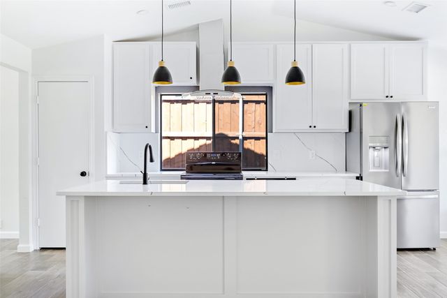 8400 Willow Creek Drive, Frisco, TX 75034