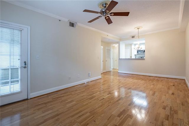 1075 Peachtree Walk NE A205, Atlanta, GA 30309