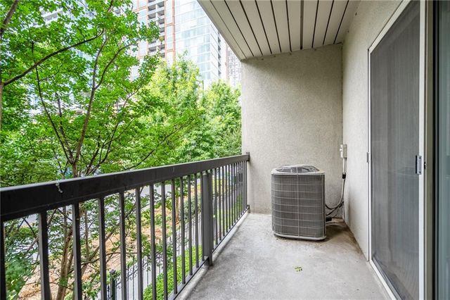 1075 Peachtree Walk NE A205, Atlanta, GA 30309