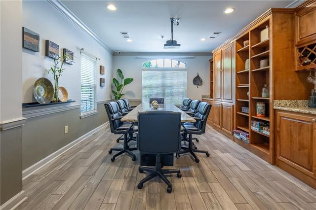 1075 Peachtree Walk NE A205, Atlanta, GA 30309