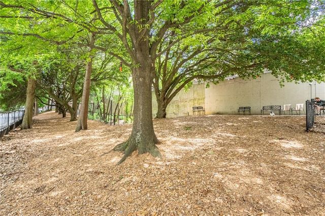 1075 Peachtree Walk NE A205, Atlanta, GA 30309