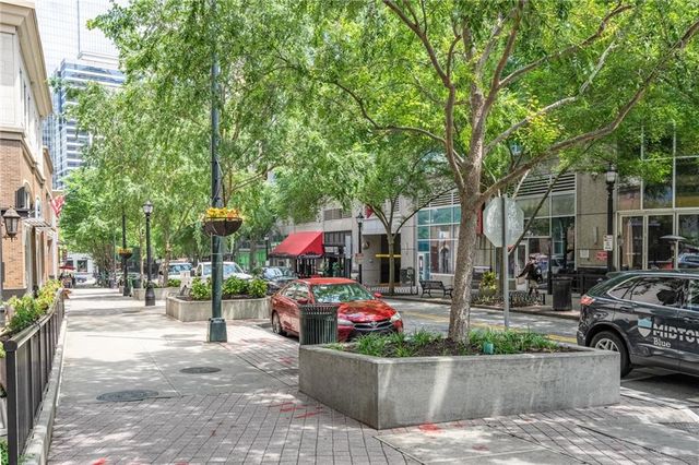 1075 Peachtree Walk NE A205, Atlanta, GA 30309