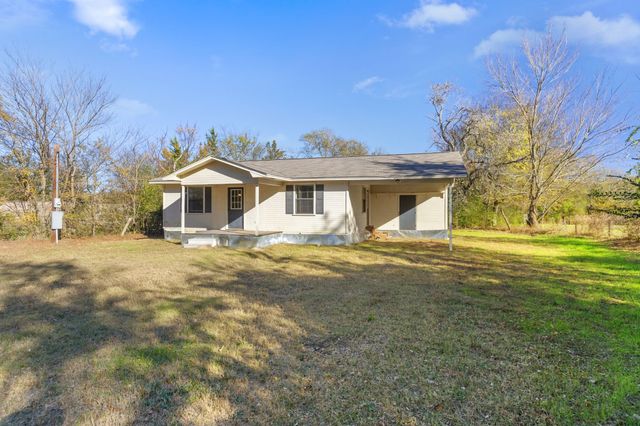 175 S Dunbar Lane, Emory, TX 75440