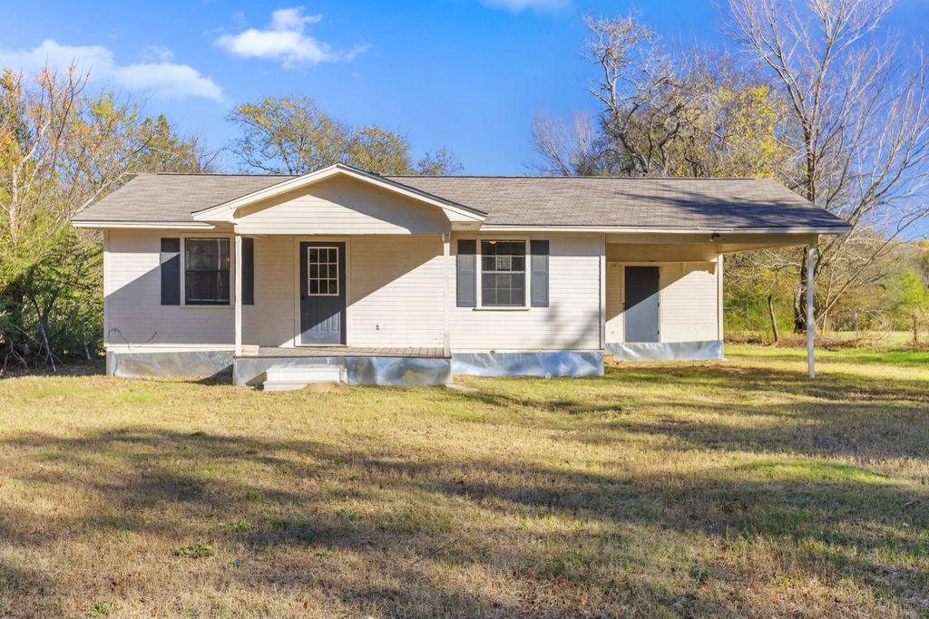 175 S Dunbar Lane, Emory, TX 75440