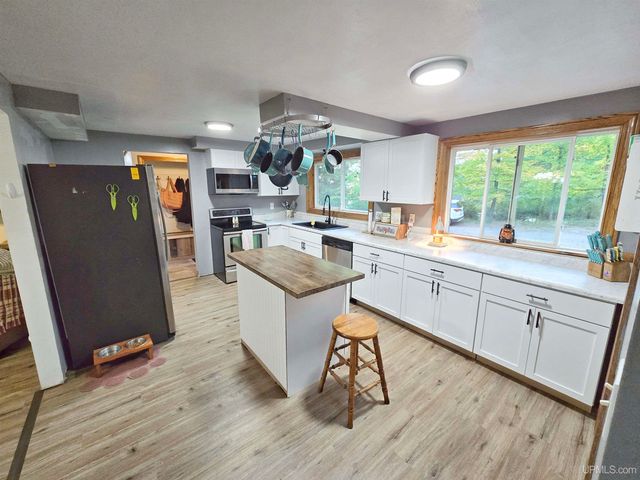 659 Roosevelt Road, Niagara C-wi, WI 54151