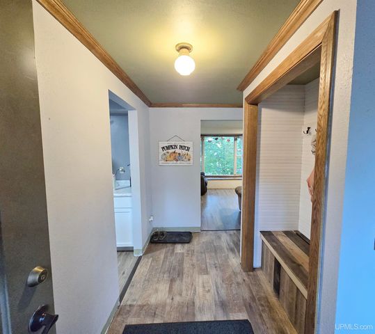 659 Roosevelt Road, Niagara C-wi, WI 54151