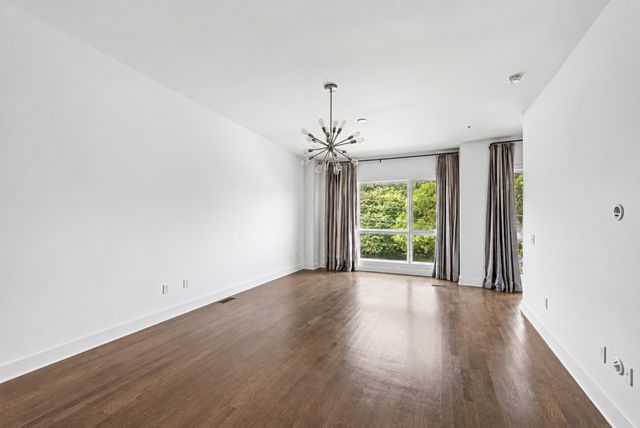 709 Bradford Ave, Nashville, TN 37204
