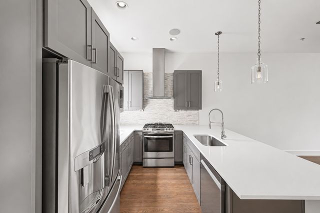 709 Bradford Ave, Nashville, TN 37204