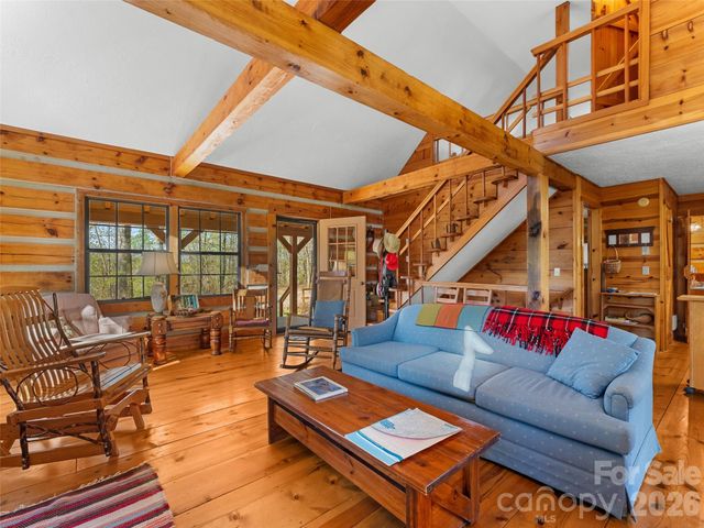 178 Tablerock Drive, Saluda, NC 28773