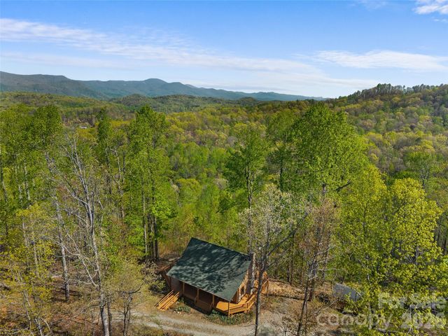 178 Tablerock Drive, Saluda, NC 28773