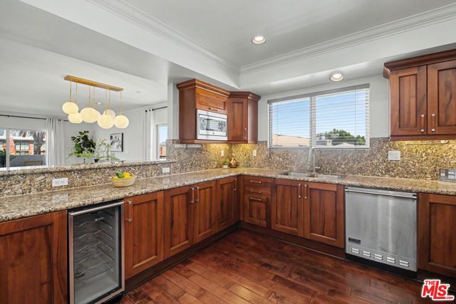 1878 Greenfield Avenue PH5, Los Angeles, CA 90025