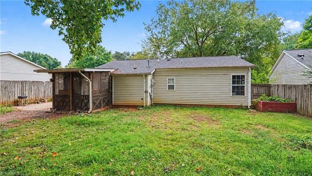 1 Jans Court, Greensboro, NC 27405