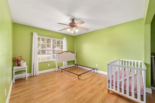 303 OAK TRACK TRAIL, Ocala, FL 34472
