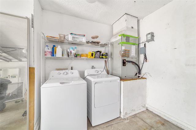 303 OAK TRACK TRAIL, Ocala, FL 34472