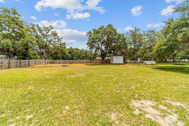 303 OAK TRACK TRAIL, Ocala, FL 34472