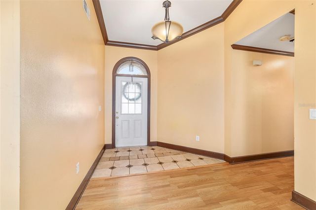 303 OAK TRACK TRAIL, Ocala, FL 34472