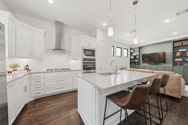 8261 Laflin Lane, Dallas, TX 75231