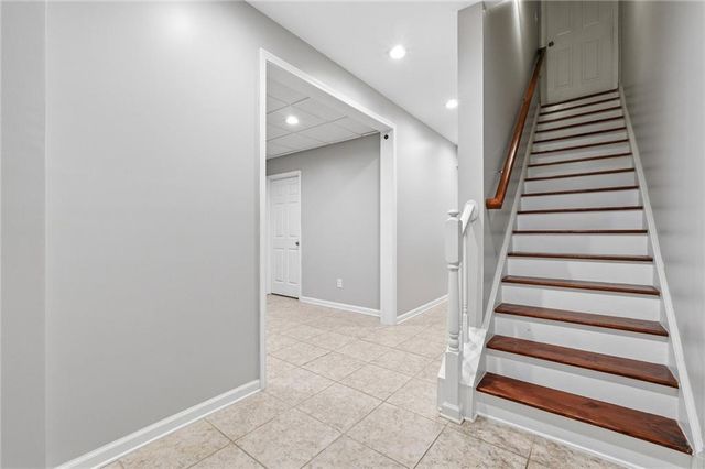 300 Tuggle Court, Woodstock, GA 30188