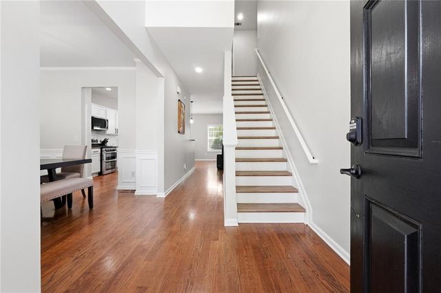 300 Tuggle Court, Woodstock, GA 30188