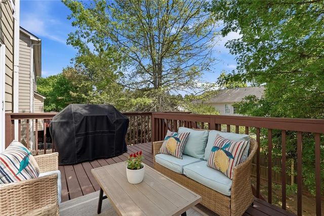 300 Tuggle Court, Woodstock, GA 30188