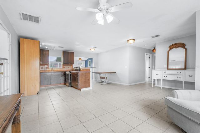 2584 EDMOND CIRCLE, Auburndale, FL 33823