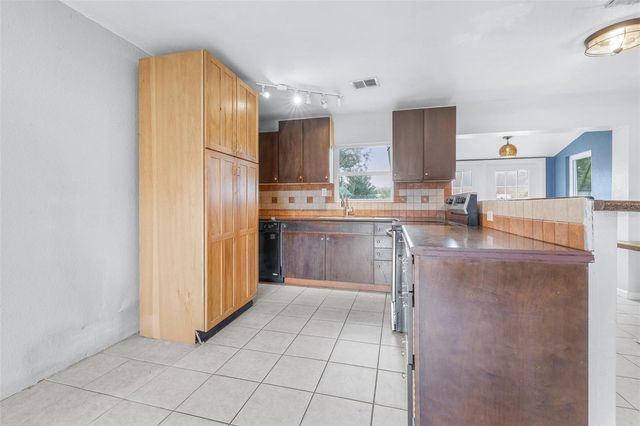 2584 EDMOND CIRCLE, Auburndale, FL 33823