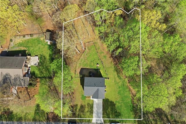 527 Dogwood Drive, Liberty, NC 27298